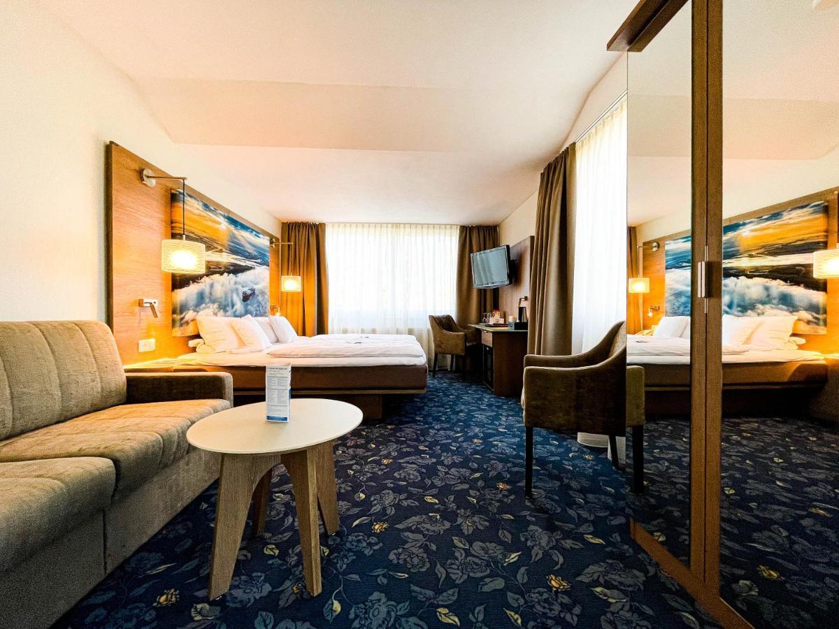 Hotel-Restaurant Vier Linden Stade Zewnętrze zdjęcie