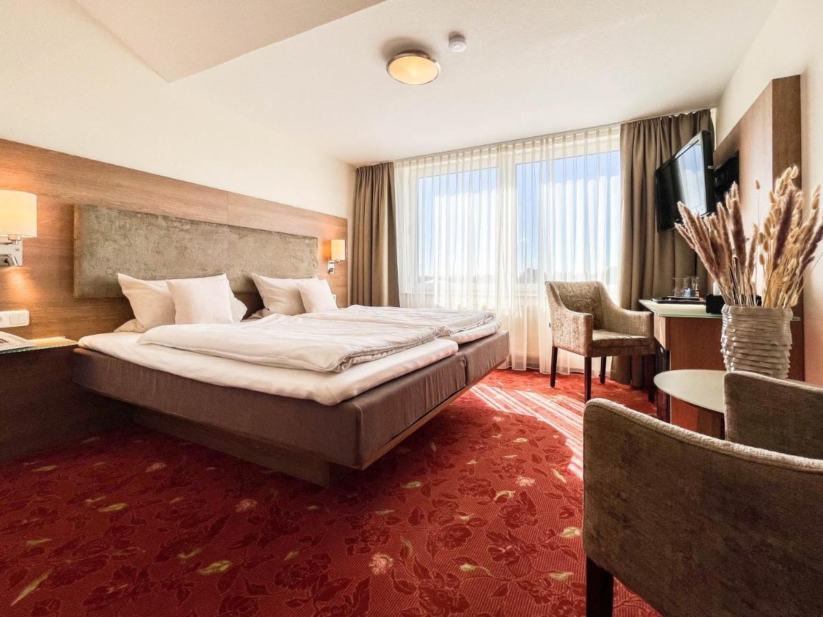 Hotel-Restaurant Vier Linden Stade Zewnętrze zdjęcie