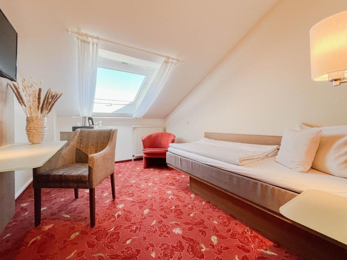 Hotel-Restaurant Vier Linden Stade Zewnętrze zdjęcie