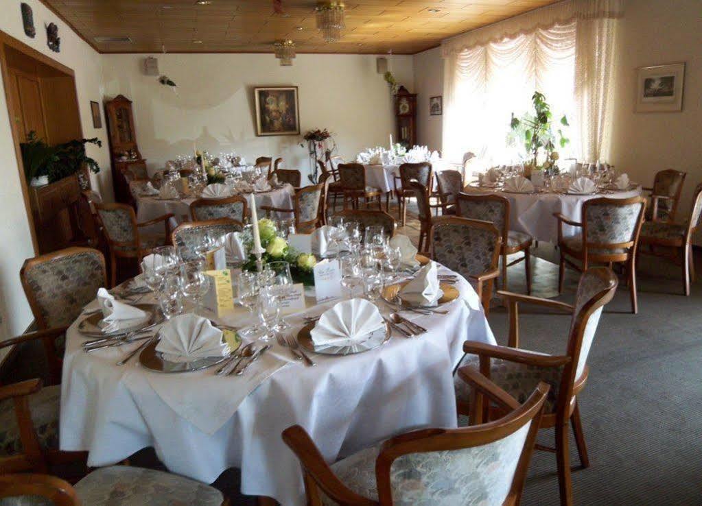 Hotel-Restaurant Vier Linden Stade Zewnętrze zdjęcie