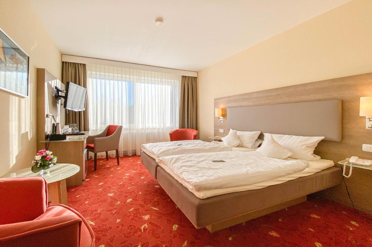 Hotel-Restaurant Vier Linden Stade Zewnętrze zdjęcie