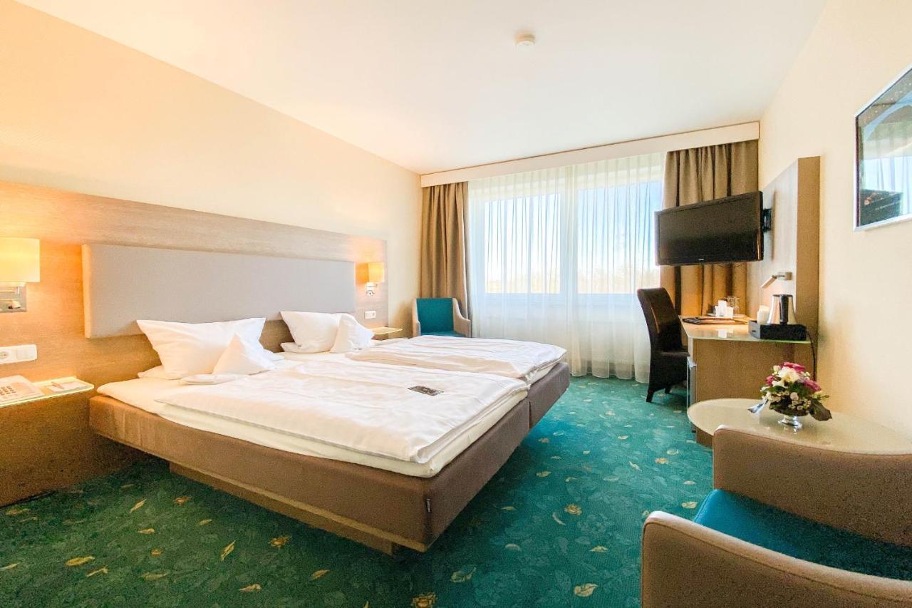 Hotel-Restaurant Vier Linden Stade Zewnętrze zdjęcie